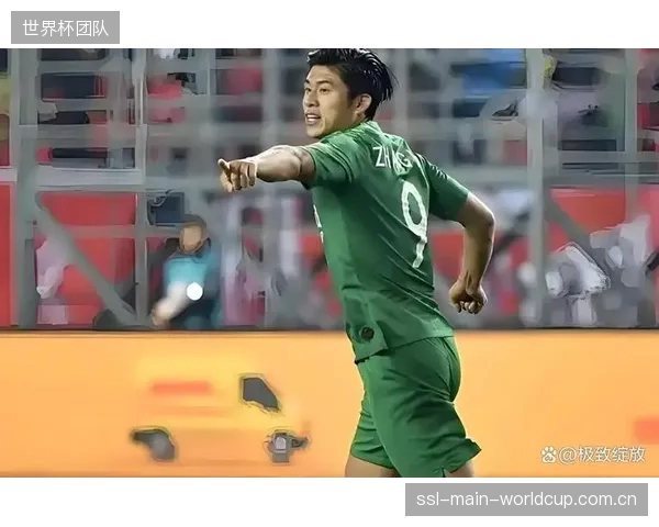 国安前锋张玉宁状态正佳,将与申花射手拉唐在京沪大战中上演直接对话。 国安前锋张玉宁状态正佳,将与申花射手拉唐在京沪大战中上演直接对话。